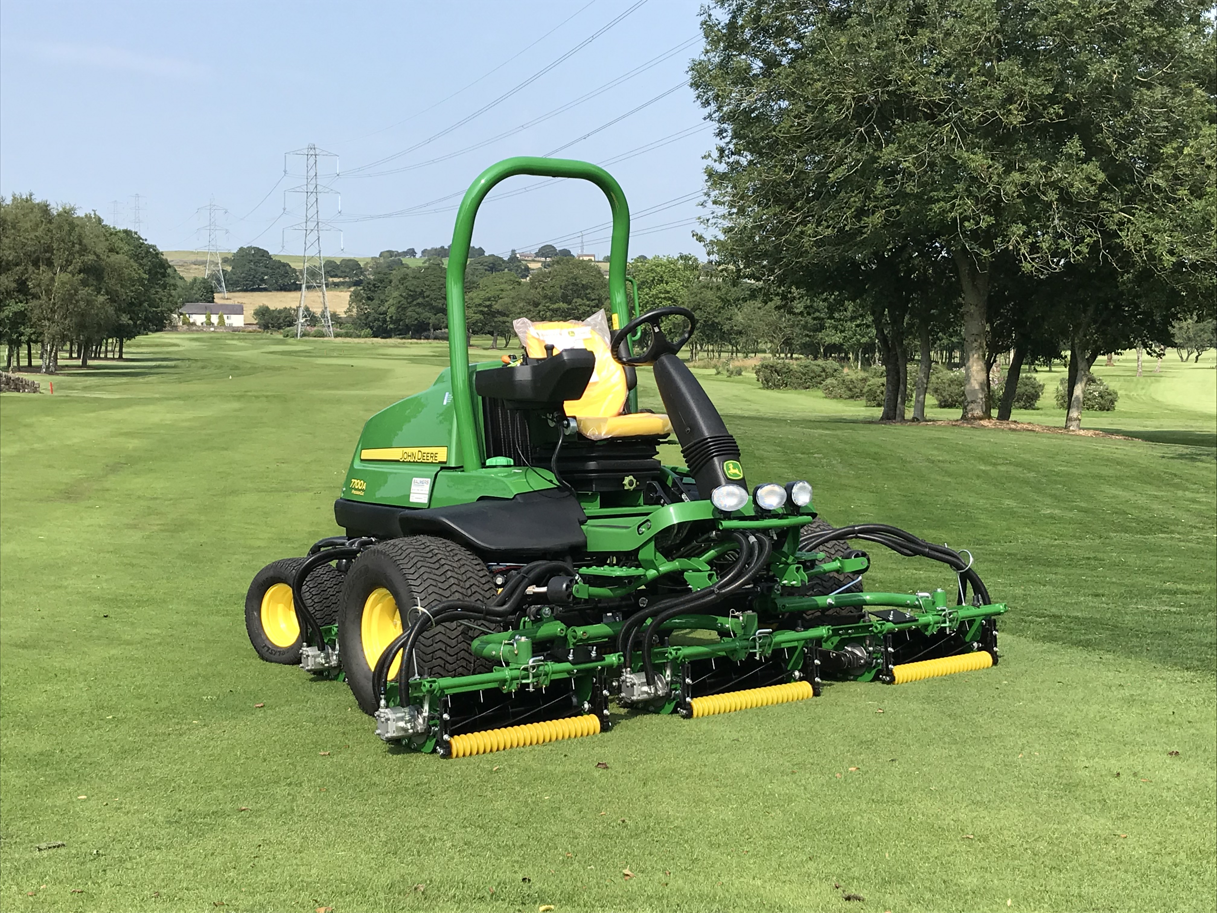 John Deere 7700A Fairway Mower at Harwood Golf Club John Deere 7700A Fairway Mower at Harwood Golf Club