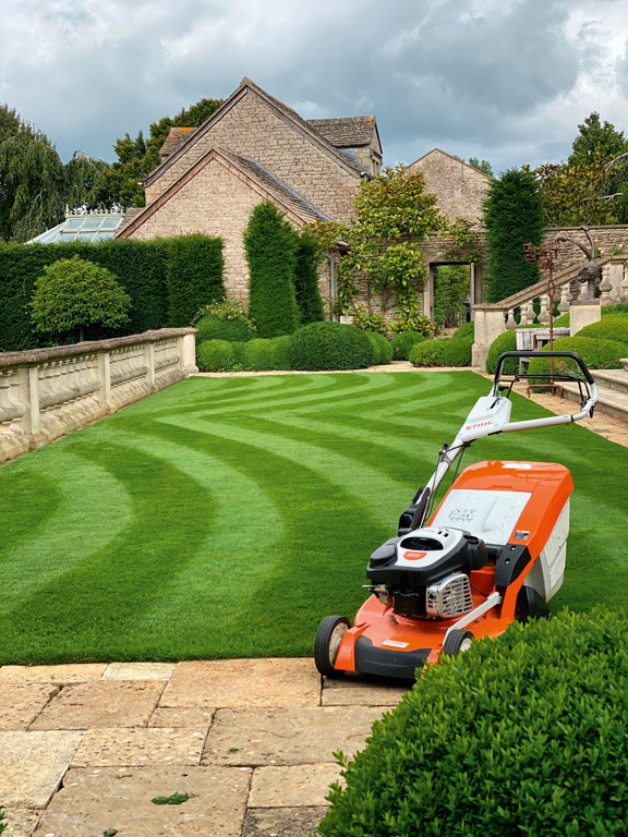 How to choose the best lawnmower for your lawn