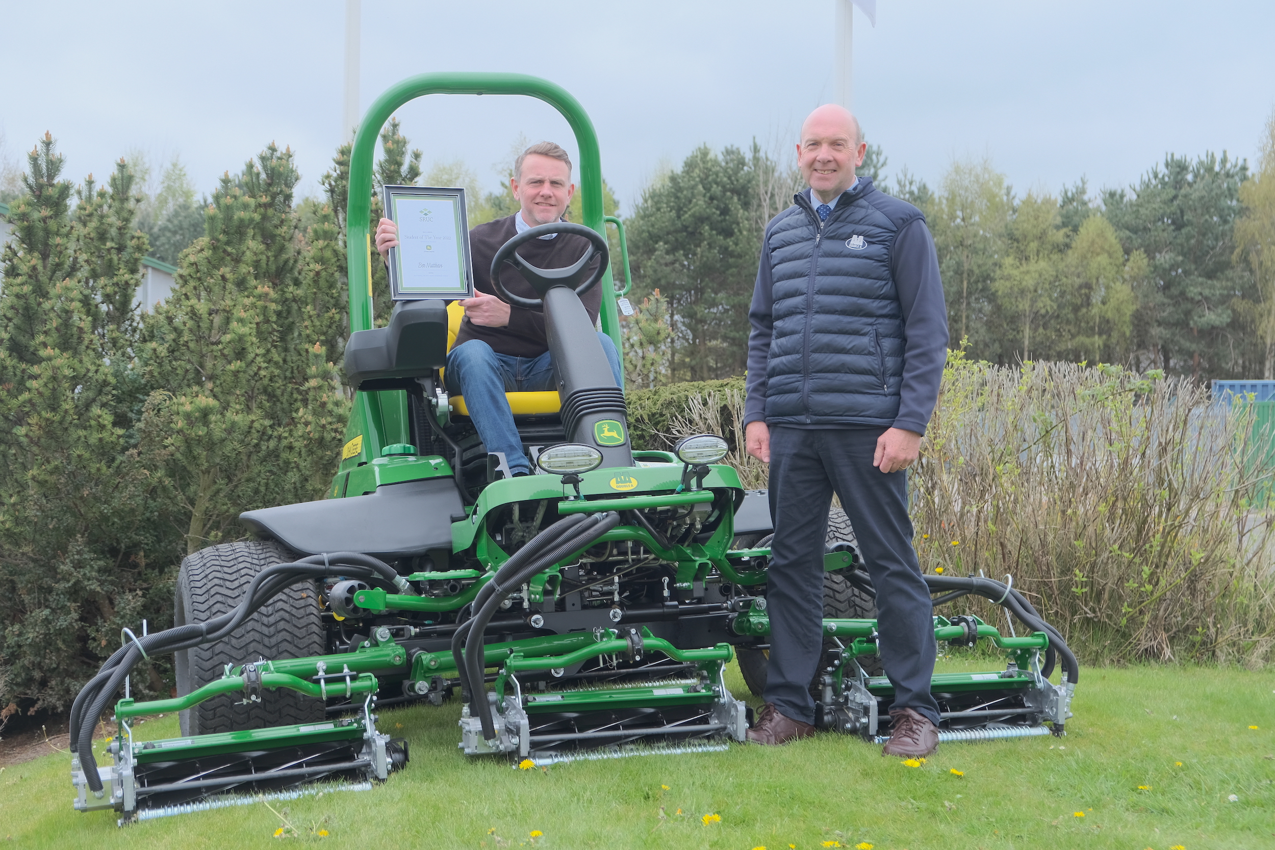 Change of careers leads to the home of golf for John Deere award winner