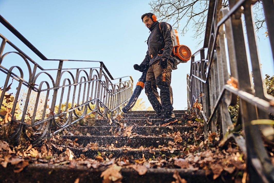 STIHL’S MOST POWERFUL BATTERY-POWERED LEAF BLOWER