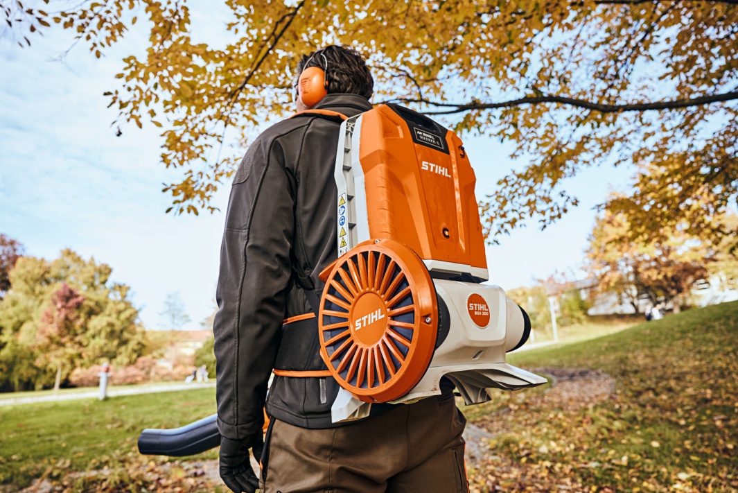 STIHL’S MOST POWERFUL BATTERY-POWERED LEAF BLOWER