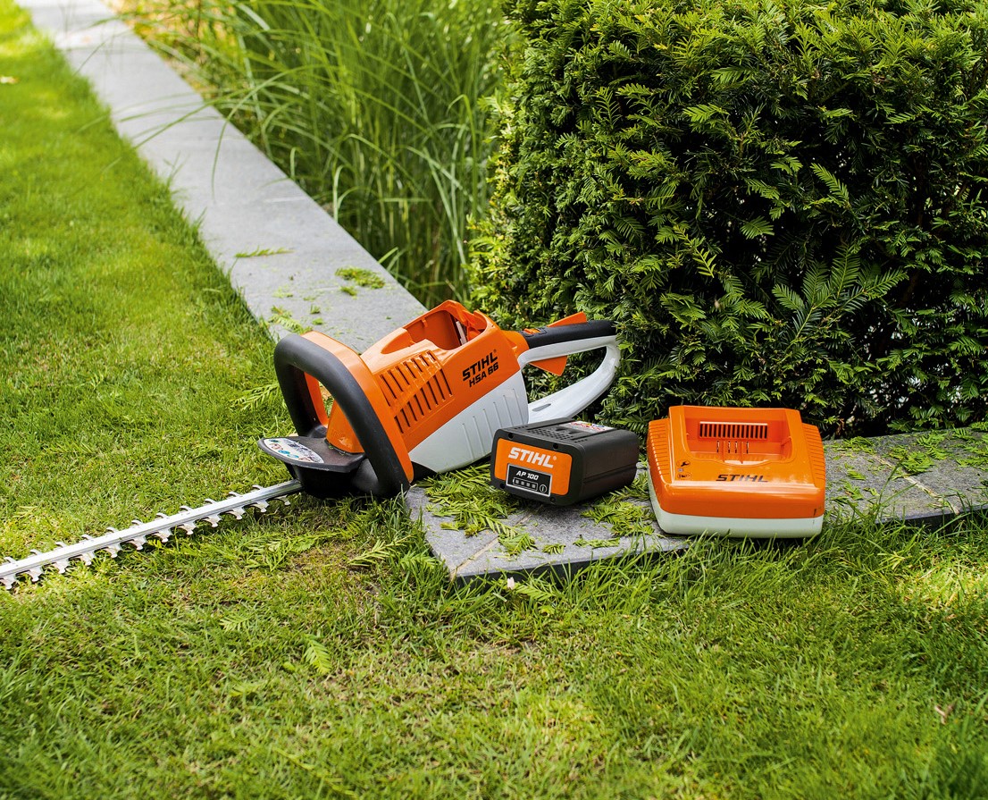 Stihl HSA 56 battery hedge trimmer