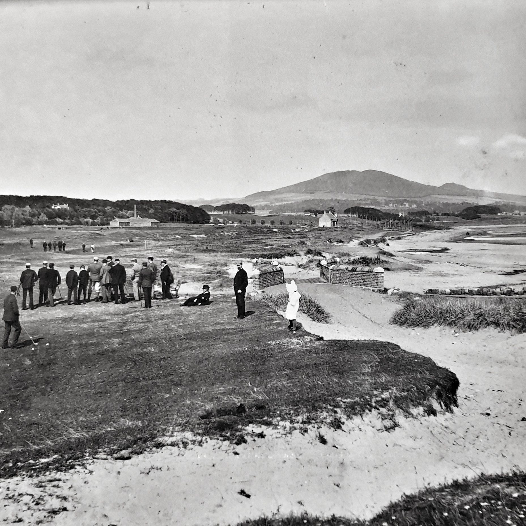 Leven Links and the clubhouse in the early 1900s.