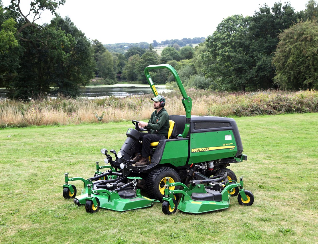 Balmers GM & John Deere keeps Yorkshire Sculpture Park in great shape