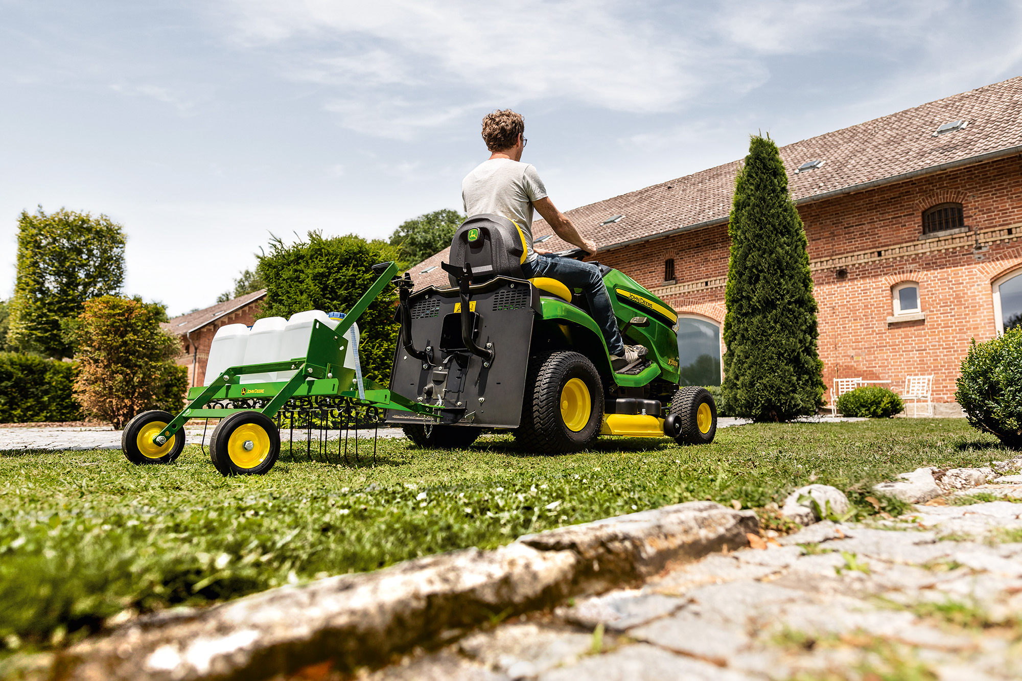 Free John Deere Thatcherator - worth £332!! Free John Deere Thatcherator - worth £332!!
