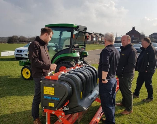 Balmers GM provide demo kit for the IOG L1 Winter Pitch Course