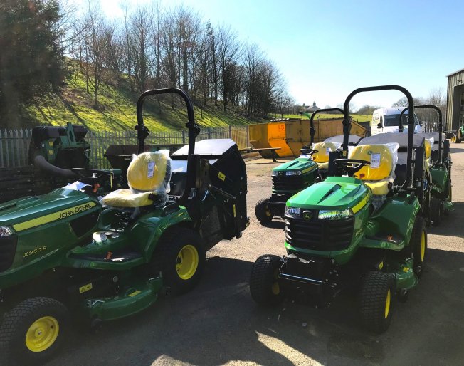 New John Deere X950R commercial mowers for sale