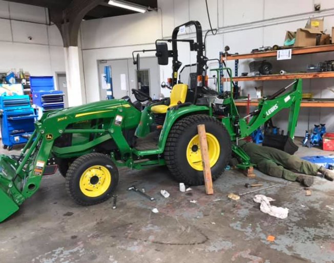 John Deere compact tractors - the ultimate in versitility!