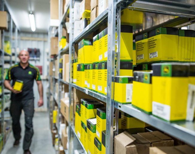 We're Hiring - Junior Parts Advisor