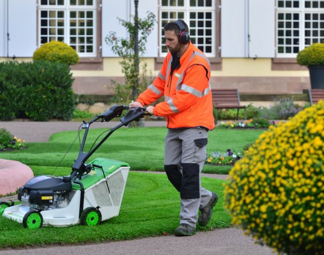 Etesia - Seeing is believing!