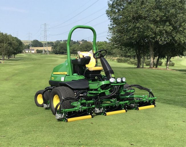 Fairway mower for Harwood GC
