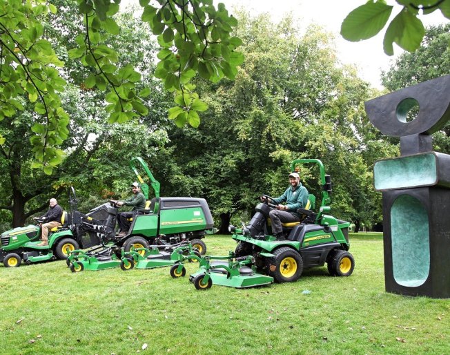 Balmers GM &amp; John Deere keeps Yorkshire Sculpture Park in great shape