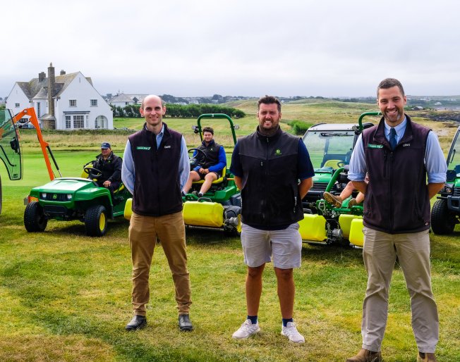 Top 100 course chooses John Deere machines for fleet upgrade