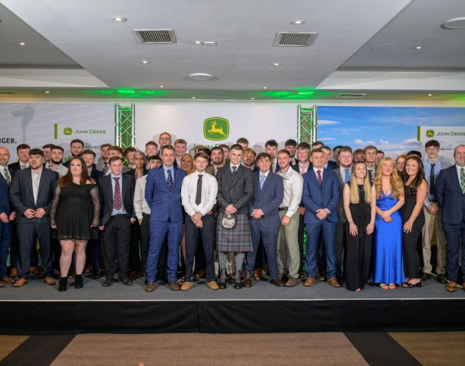 New generation of John Deere apprentices graduate as programme marks continued growth