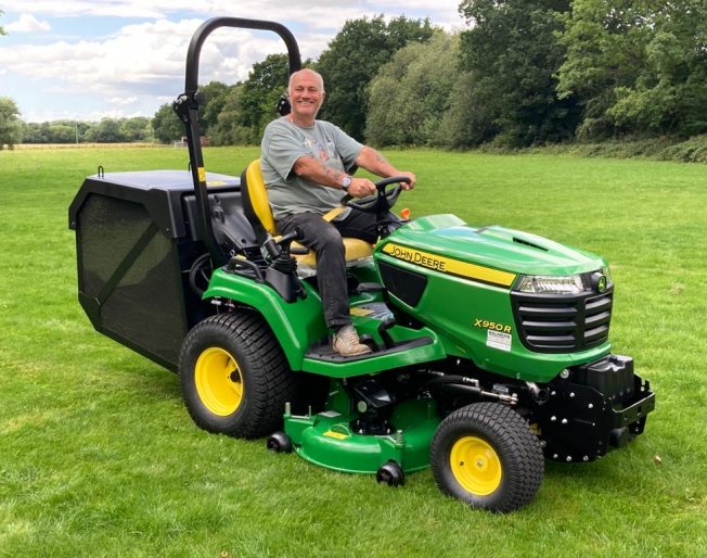 John Deere X950R Tractor Mower