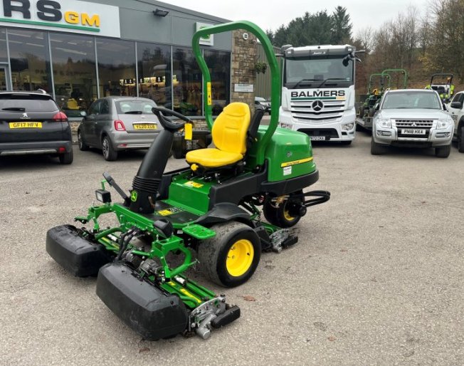 Used John Deere 2500 Greens Mower Used John Deere 2500 Greens Mower