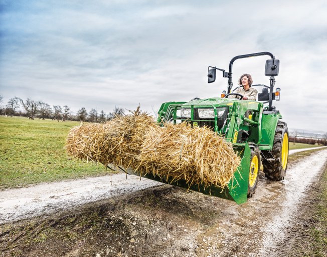 John Deere 3 Series Compact Utility Tractors