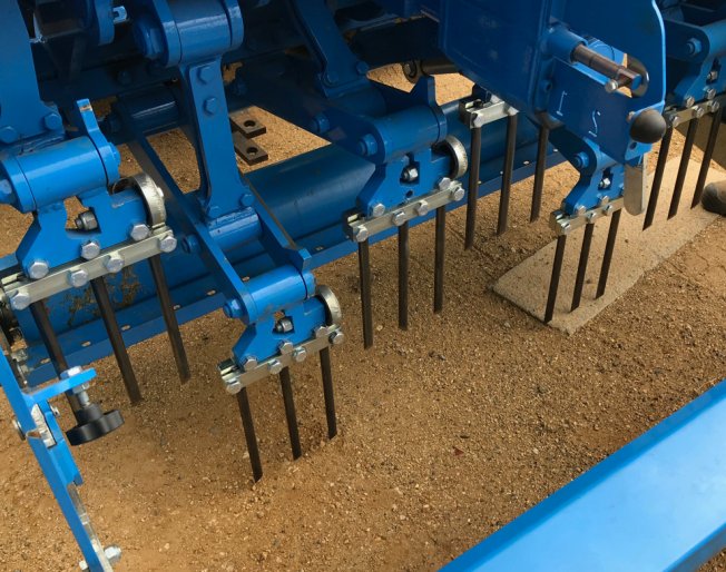 DEEP TINE AERATOR Balmers GM Ltd