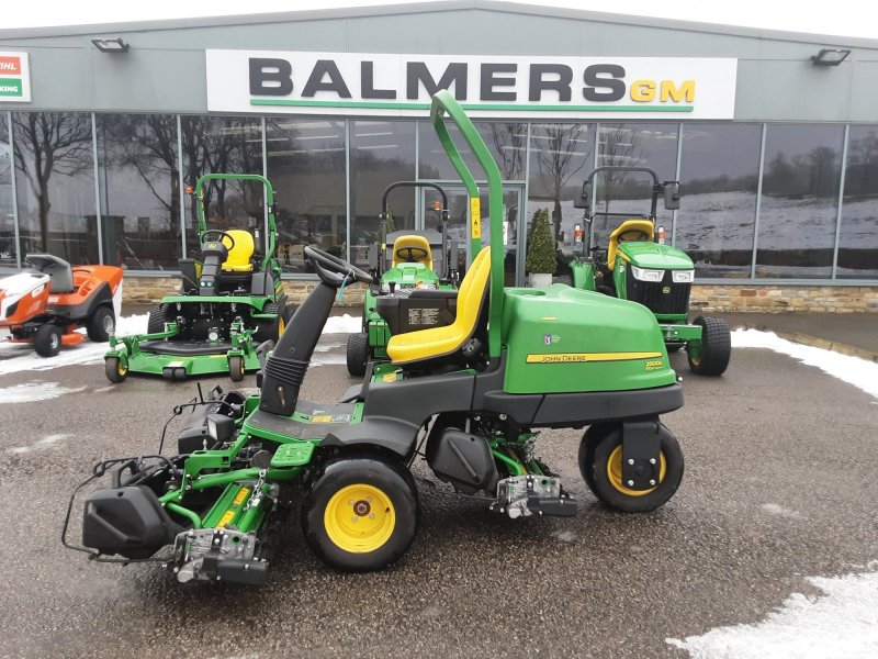 John Deere 2500E Greens Mower