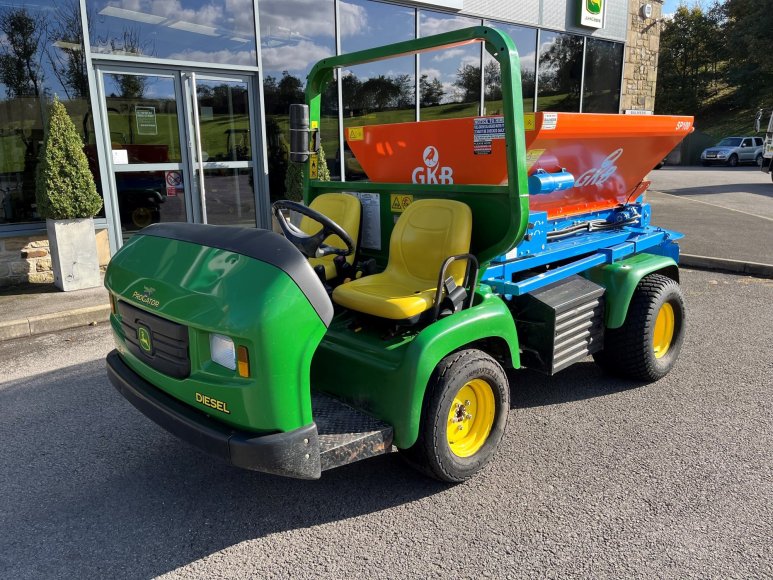 John Deere Pro Gator & GKB Top Dresser