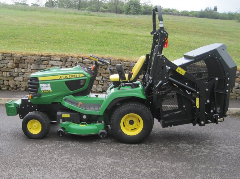 John Deere X950R Tractor Mower