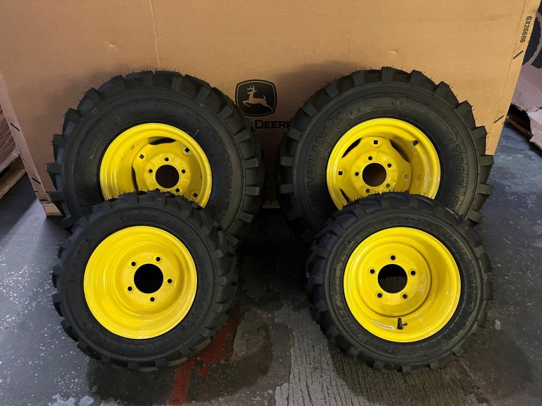 John Deere 1026R Industrial Wheels & Tyres 