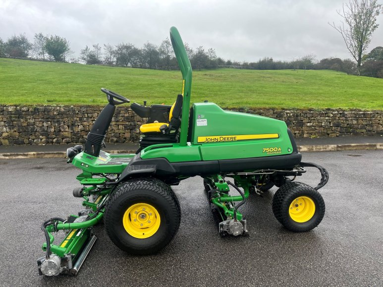 John Deere 7500A Fairway Mower