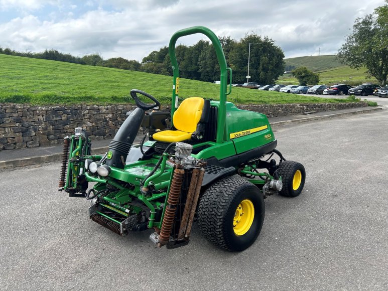 John Deere 7500A Fairway Mower 