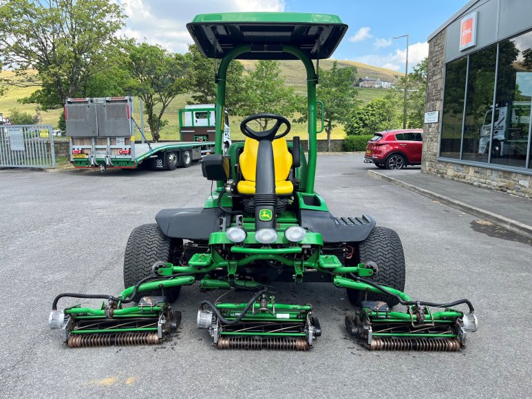 John Deere 7500A Fairway Mower