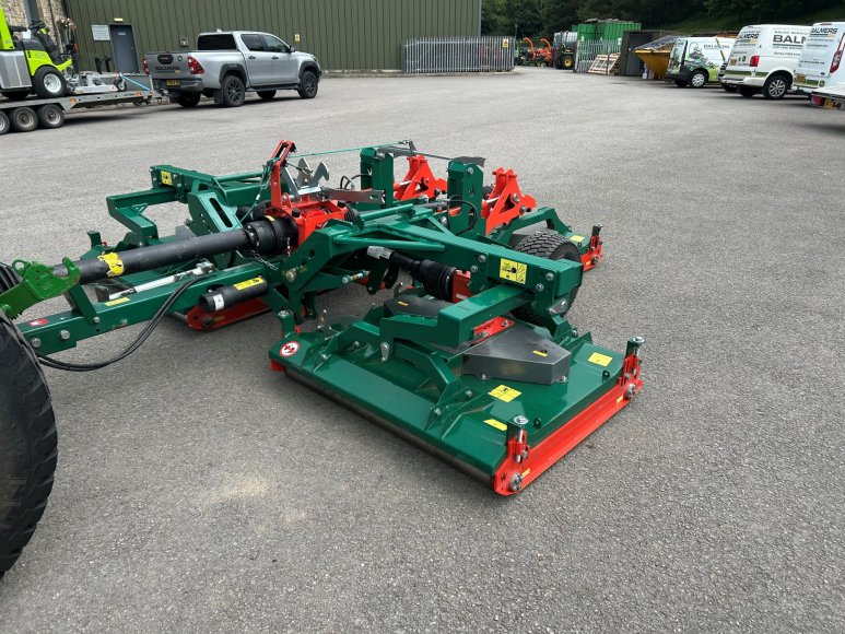 Wessex CRX-320 Mower