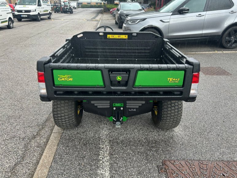 John Deere TE Gator 