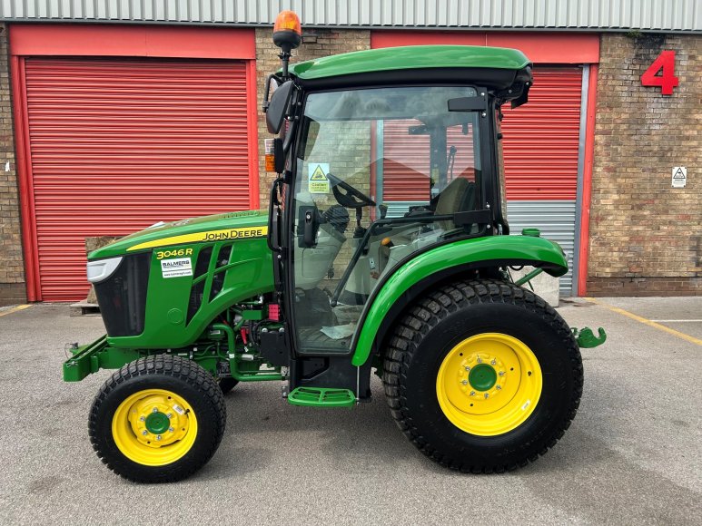 John Deere 3046R Compact Tractor
