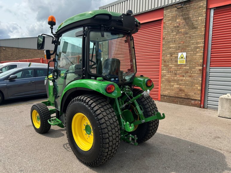 John Deere 3046R Compact Tractor