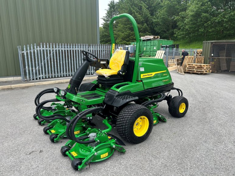 John Deere 8800A Terrain Cut 