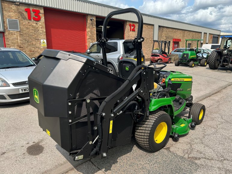 John Deere X950R Ride on Mower