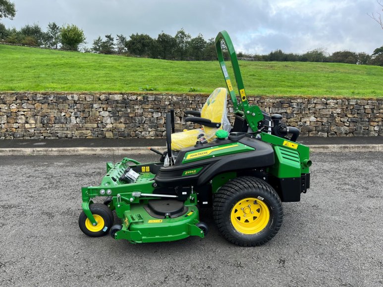 John Deere Z994R Zero Turn Mower 