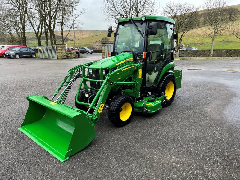 John Deere 2026R Compact Tractor