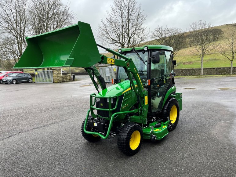 John Deere 2026R Compact Tractor