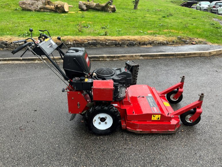 Toro Mid Size 32" Pedestrian Mower 