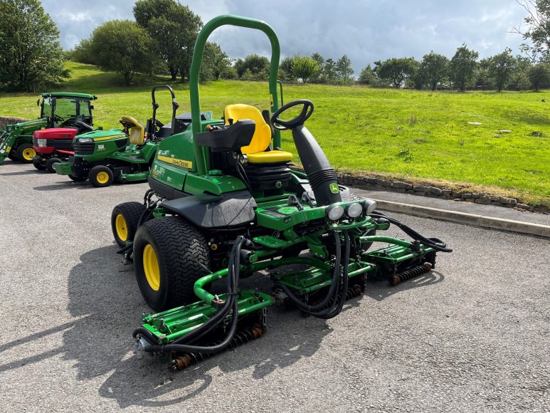 John Deere 7700A Fairway Mower