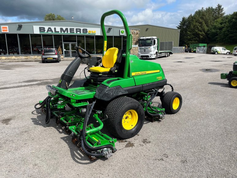 John Deere 7700A Fairway Mower