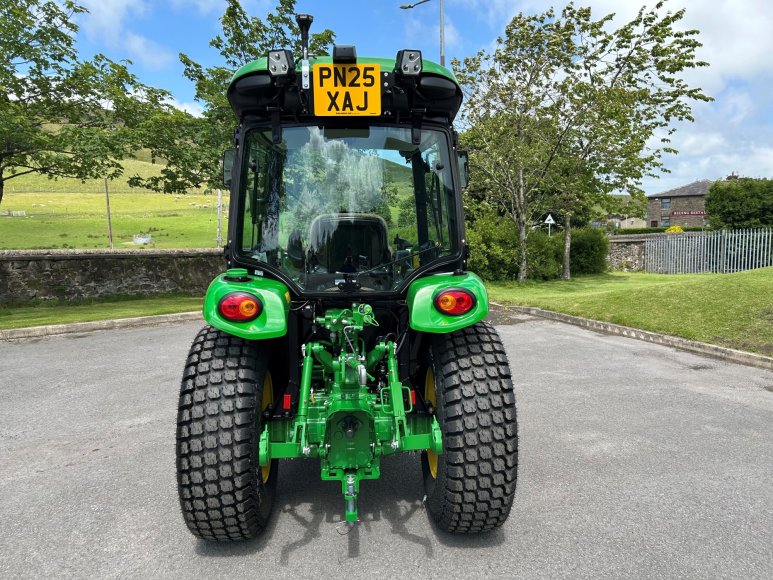 John Deere 3046R Compact Tractor c/w JD 320R Loader
