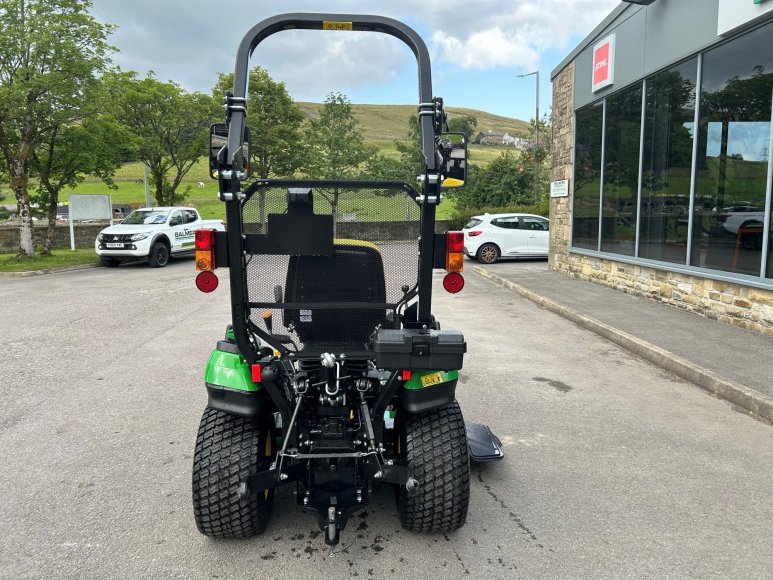 John Deere 1026R Compact Tractor 
