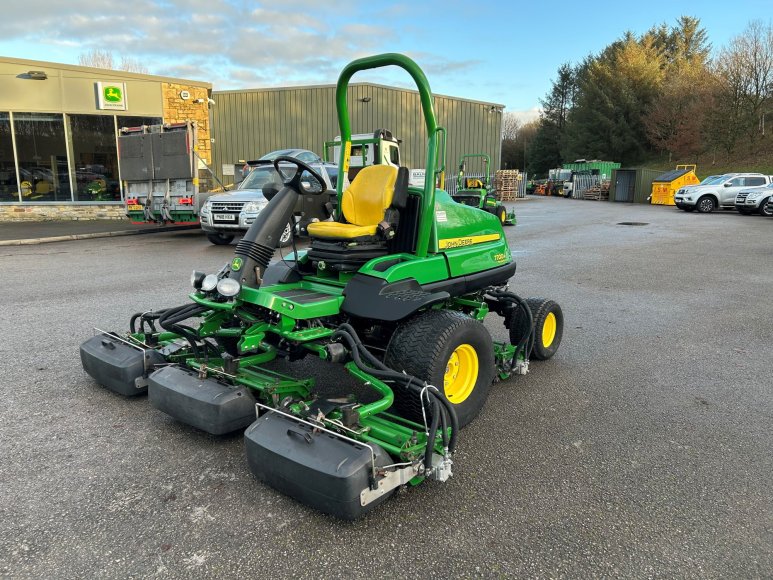 John Deere 7700A Fairway Mower