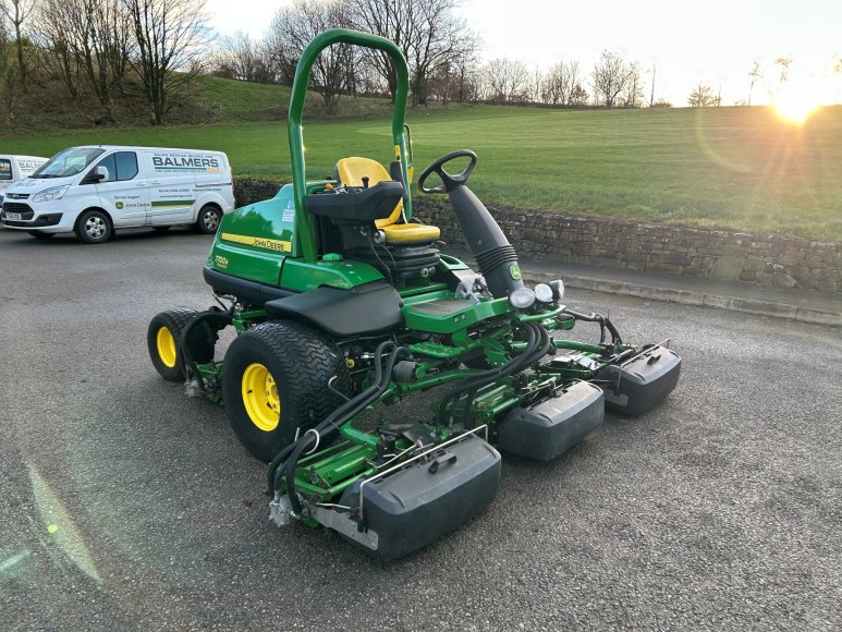 John Deere 7700A Fairway Mower