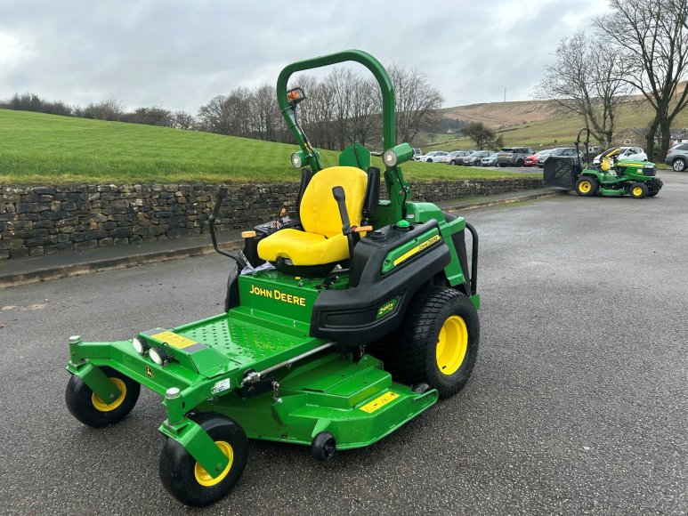 John Deere Z997R Zero-turn Mower 