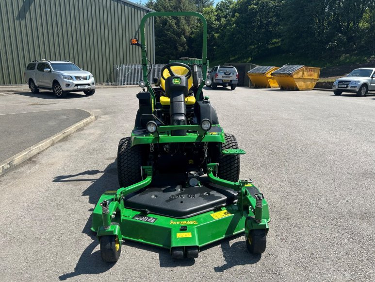 John Deere 1580 Front Mower