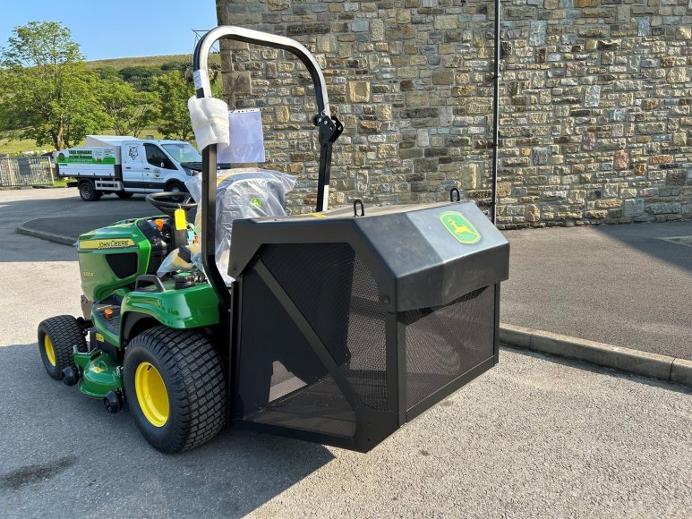 John Deere X950R Ride on Mower