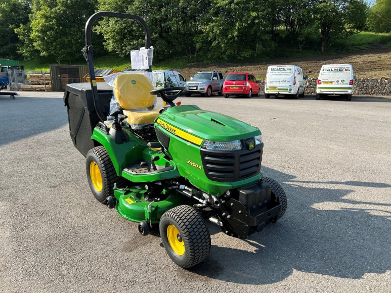 John Deere X950R Ride on Mower