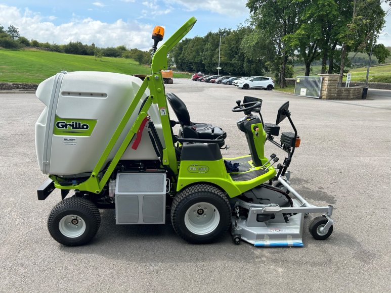 Grillo FD900 Out Front Mower 